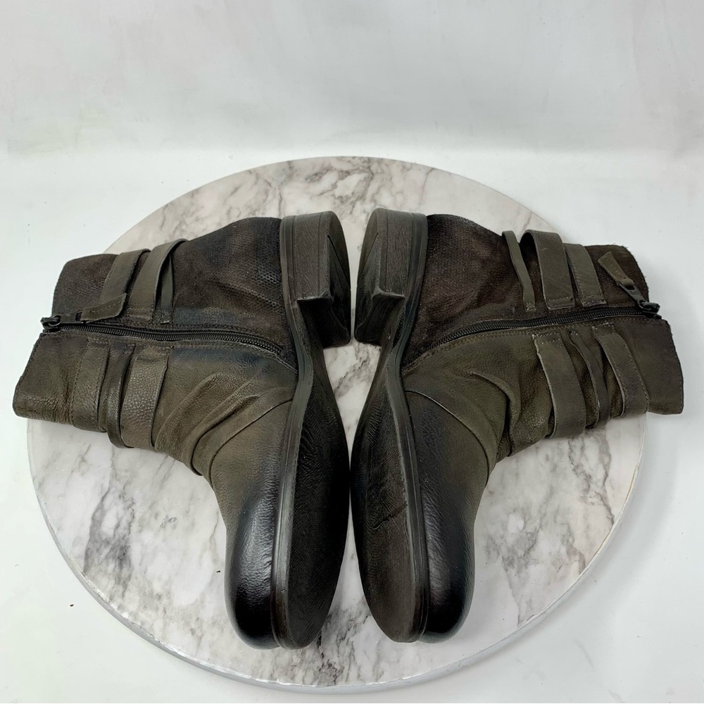 NWOT Miz Mooz Scarborough Multi Strap Olive/Brown Booties 39 Wide Moto Edgy Boho - Picture 7 of 16
